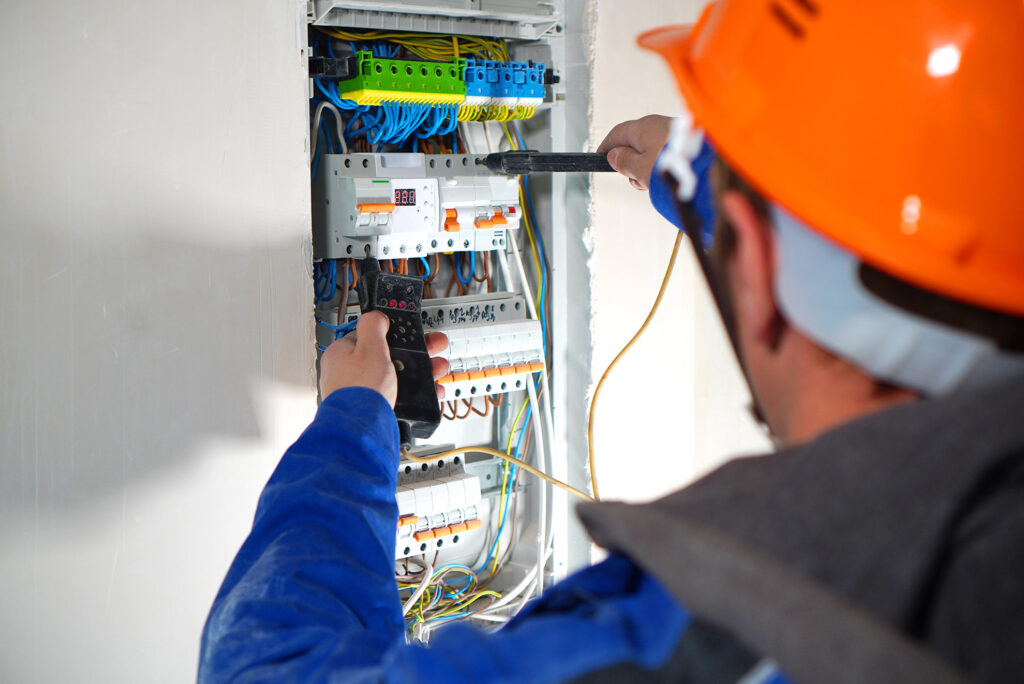 How to Find the Right Electrician for Your Home